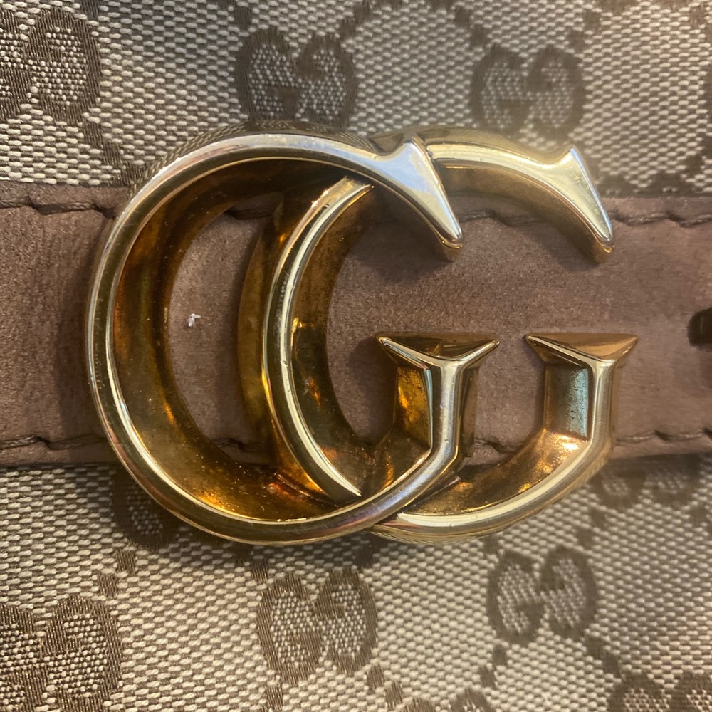 Classic Gucci hobo bag with wallet,